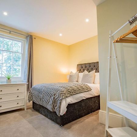 Host & Stay - Shaw Street Suite วุร์สเตอร์ ภายนอก รูปภาพ